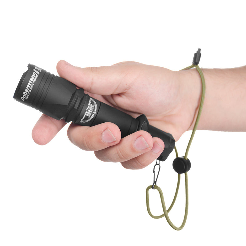 Armytec Dobermann Pro taktische Taschenlampe, weißes Licht, 1400 Lumen